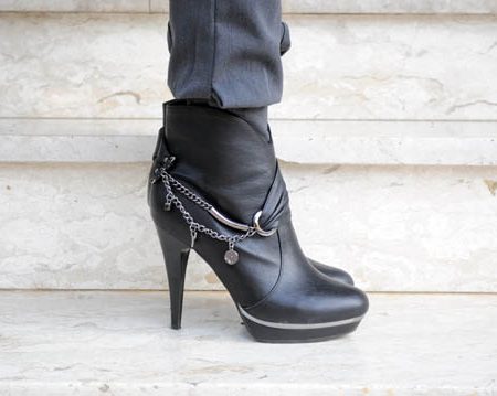 Outfit – Pantaloni con cavallo basso eleganti