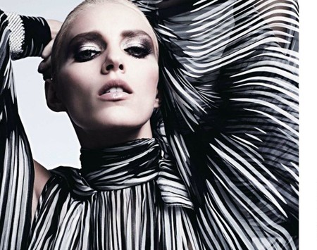 Ecstasy of the moment: Anja Rubik su Vogue Japan