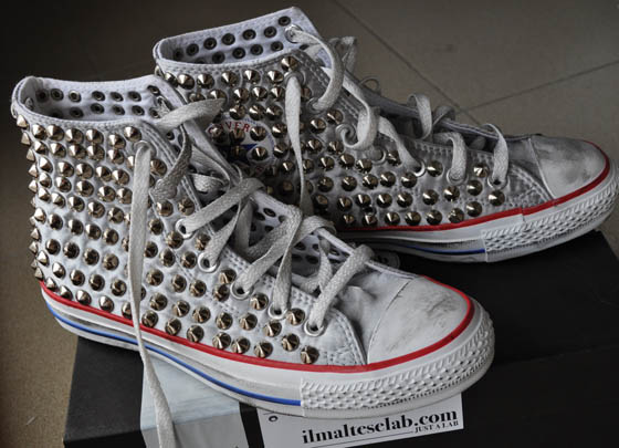 il maltese lab converse