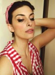 Laura Manfredi, trucco pin-up,truccarsi da pin-up, benefit cosmetics, tutorial make-up pin-up