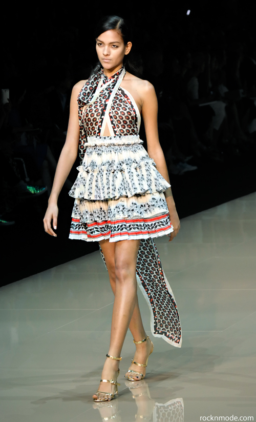 Just Cavalli primavera estate 2015, sfilata Just Cavalli, Just Cavalli fashion show, milan fashion week ss 2015, milan fashion week, milano moda donna, settimana della moda, trend seventies, trend anni settanta, trend hippie, look hippie, Laura Manfredi foto