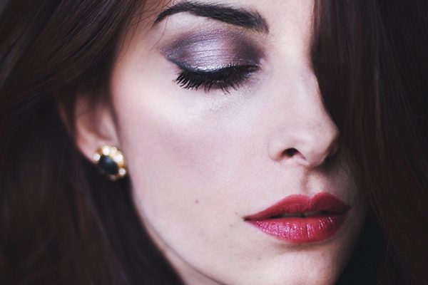 Make-up ispirato alle luci di Times Square